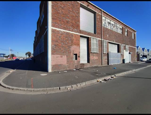 1,414M² WAREHOUSE TO LET IN MAITLAND